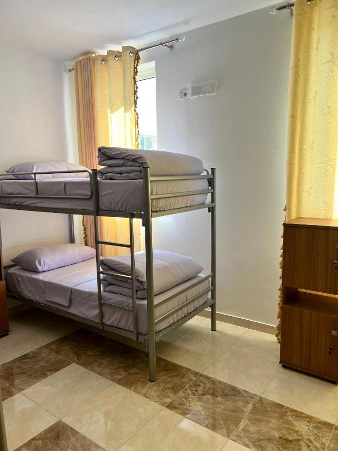 North Star Hostel Shkoder Bagian luar foto